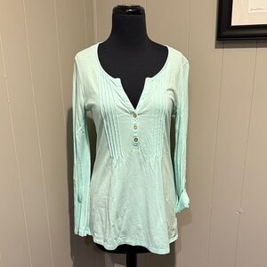 B16 Lilly Pulitzer Women’s Small Mint Long Sleeve Pleated Top with Button Detail